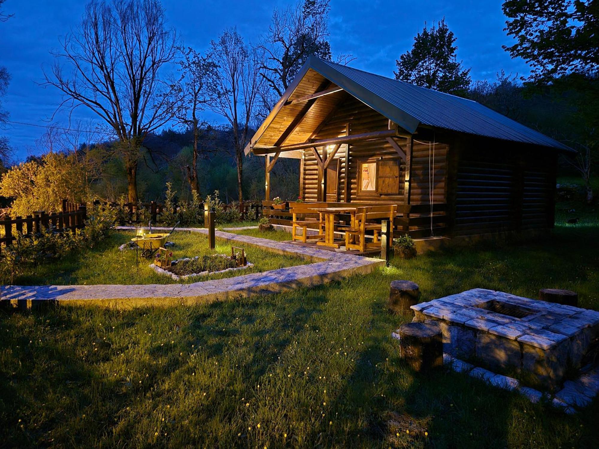 Cabin House Dubovik Cetinje Exteriör bild